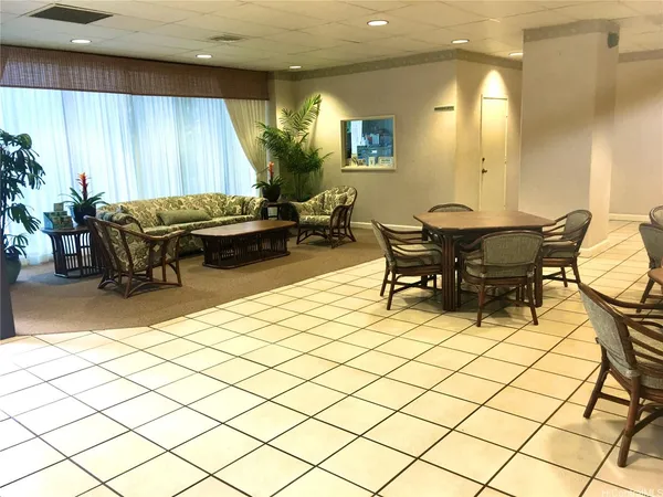 $235,000 | 2440 Kūhiō Avenue, Unit 507, Honolulu, HI 96815