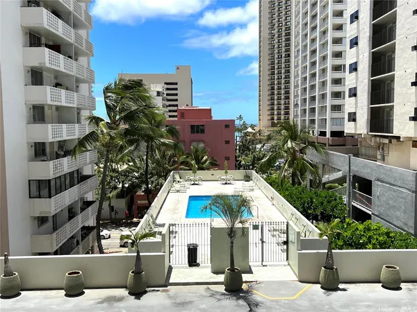 $235,000 | 2440 Kūhiō Avenue, Unit 507, Honolulu, HI 96815