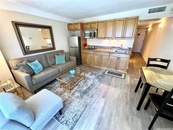 $235,000 | 2440 Kūhiō Avenue, Unit 507, Honolulu, HI 96815