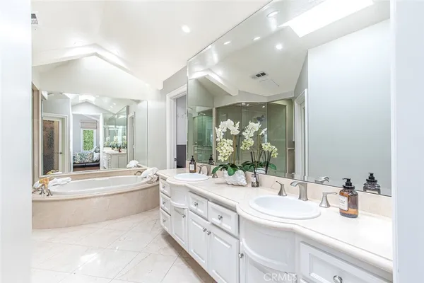 $5,950,000 | 1232 Blue Gum Lane, Newport Beach, CA 92660