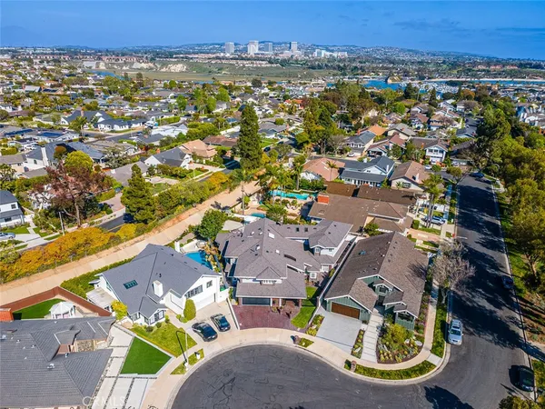 $5,950,000 | 1232 Blue Gum Lane, Newport Beach, CA 92660