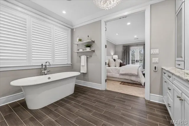 $2,750,000 | 208 Lancaster Drive, St. Louis, MO 63105