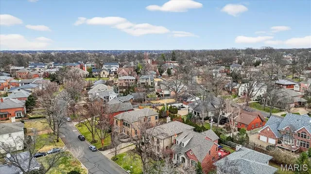 $2,750,000 | 208 Lancaster Drive, St. Louis, MO 63105