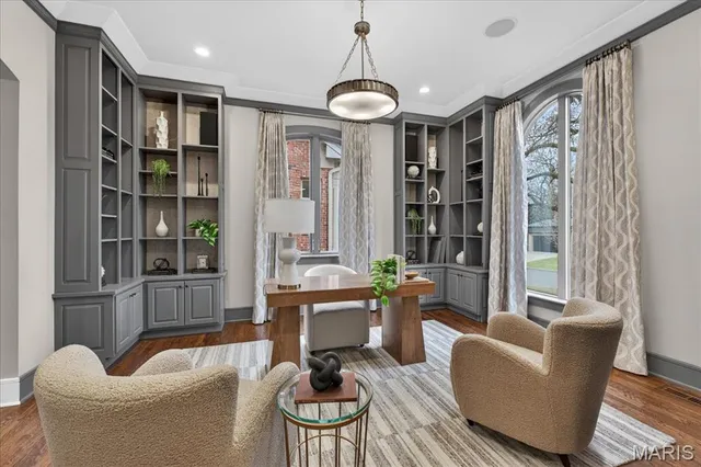 $2,750,000 | 208 Lancaster Drive, St. Louis, MO 63105