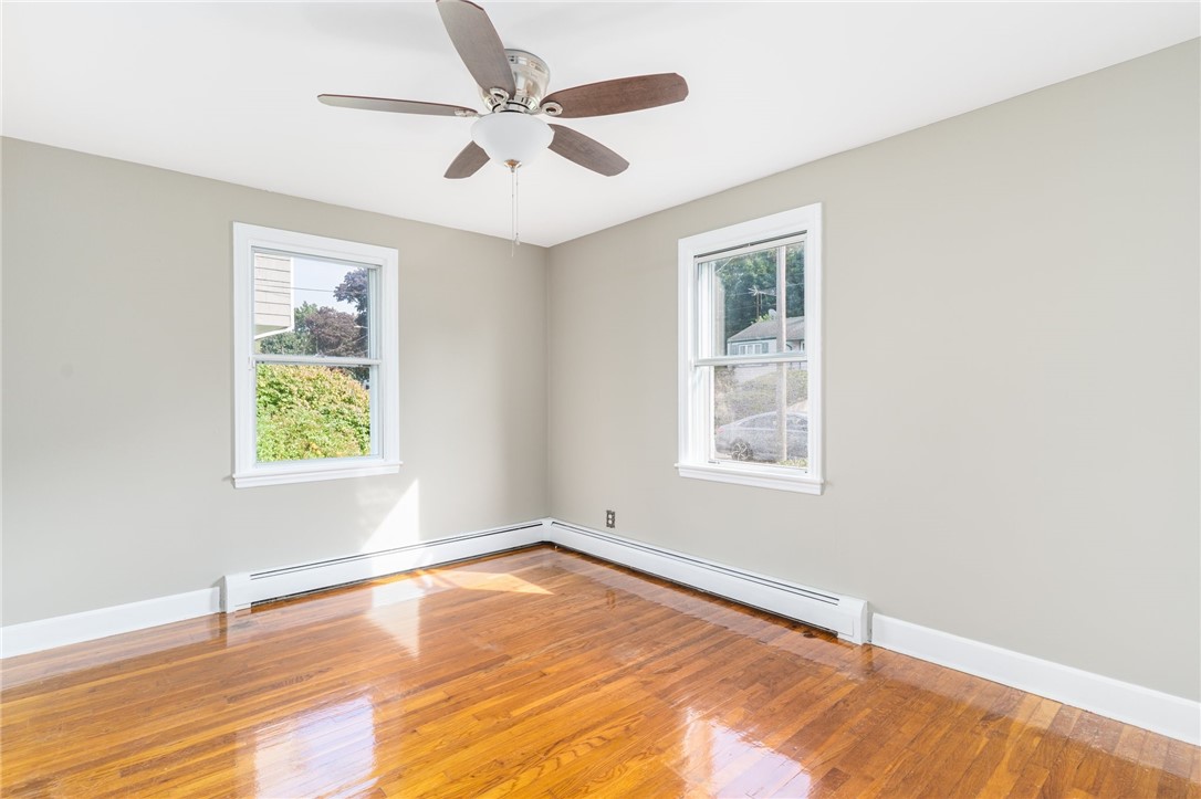 106 Kaufman Road Tiverton, RI 02878 - Photo 19 of 38