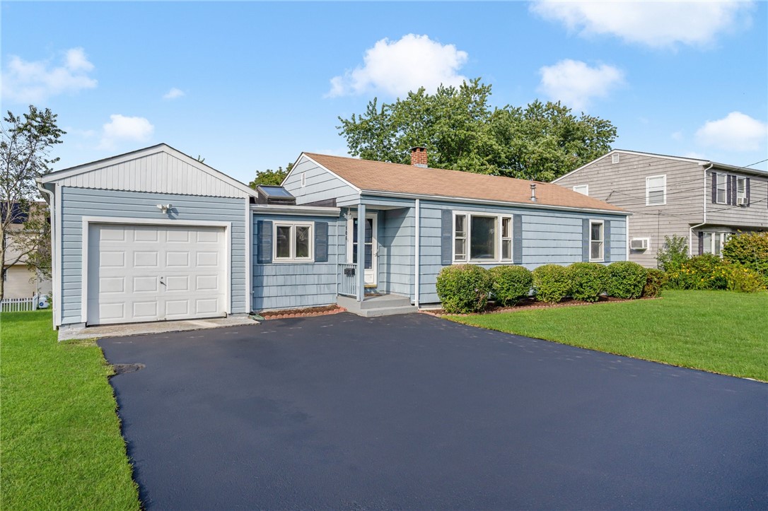 106 Kaufman Road Tiverton, RI 02878 - Photo 3 of 38