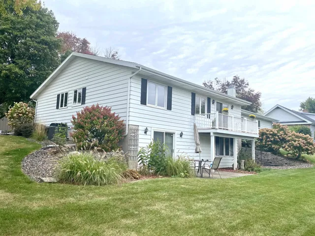 $419,000 | 2654 20th Avenue, Monroe, WI 53566