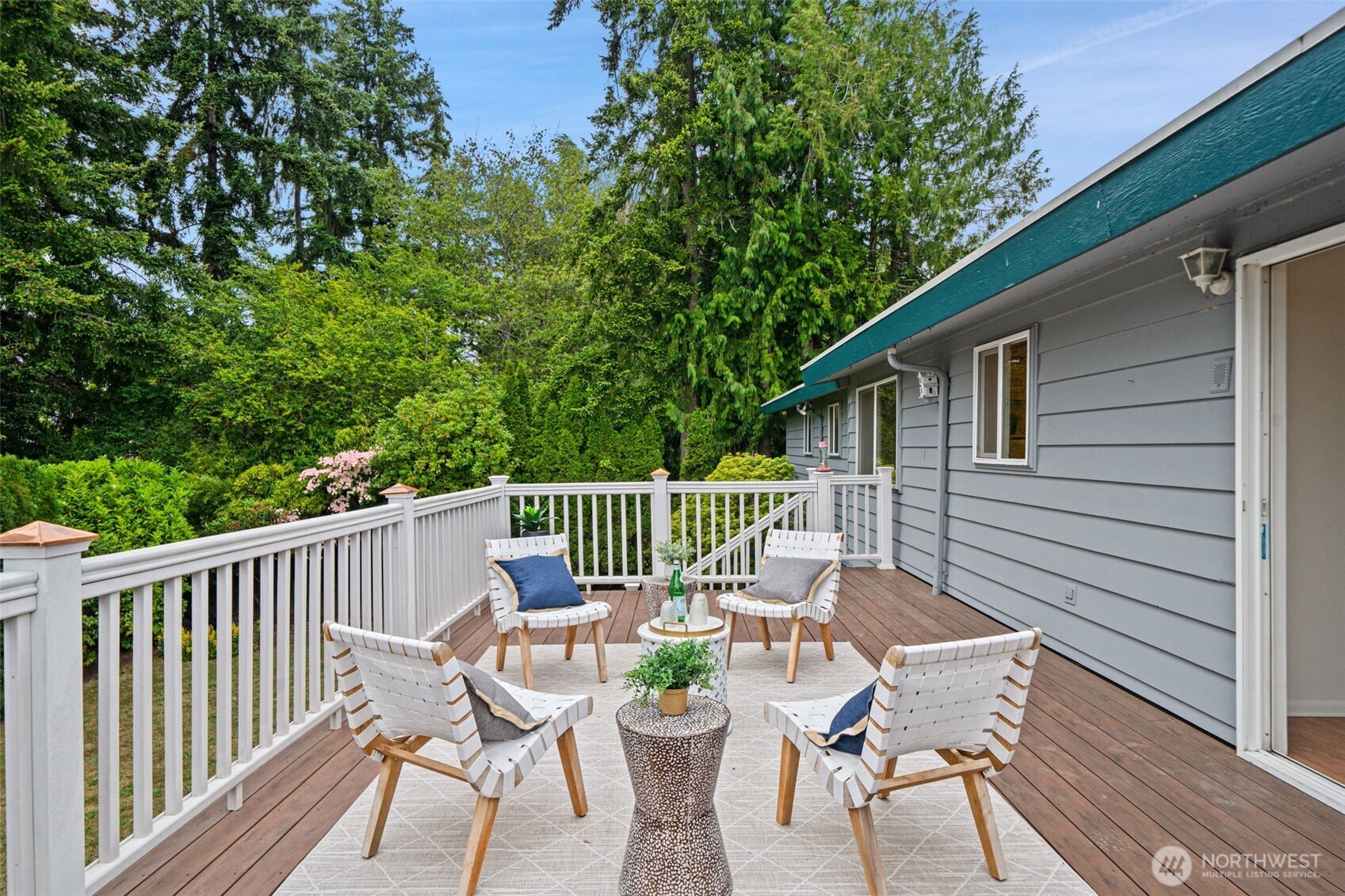 1011 Carol Way Edmonds, WA 98020 - Photo 13 of 40
