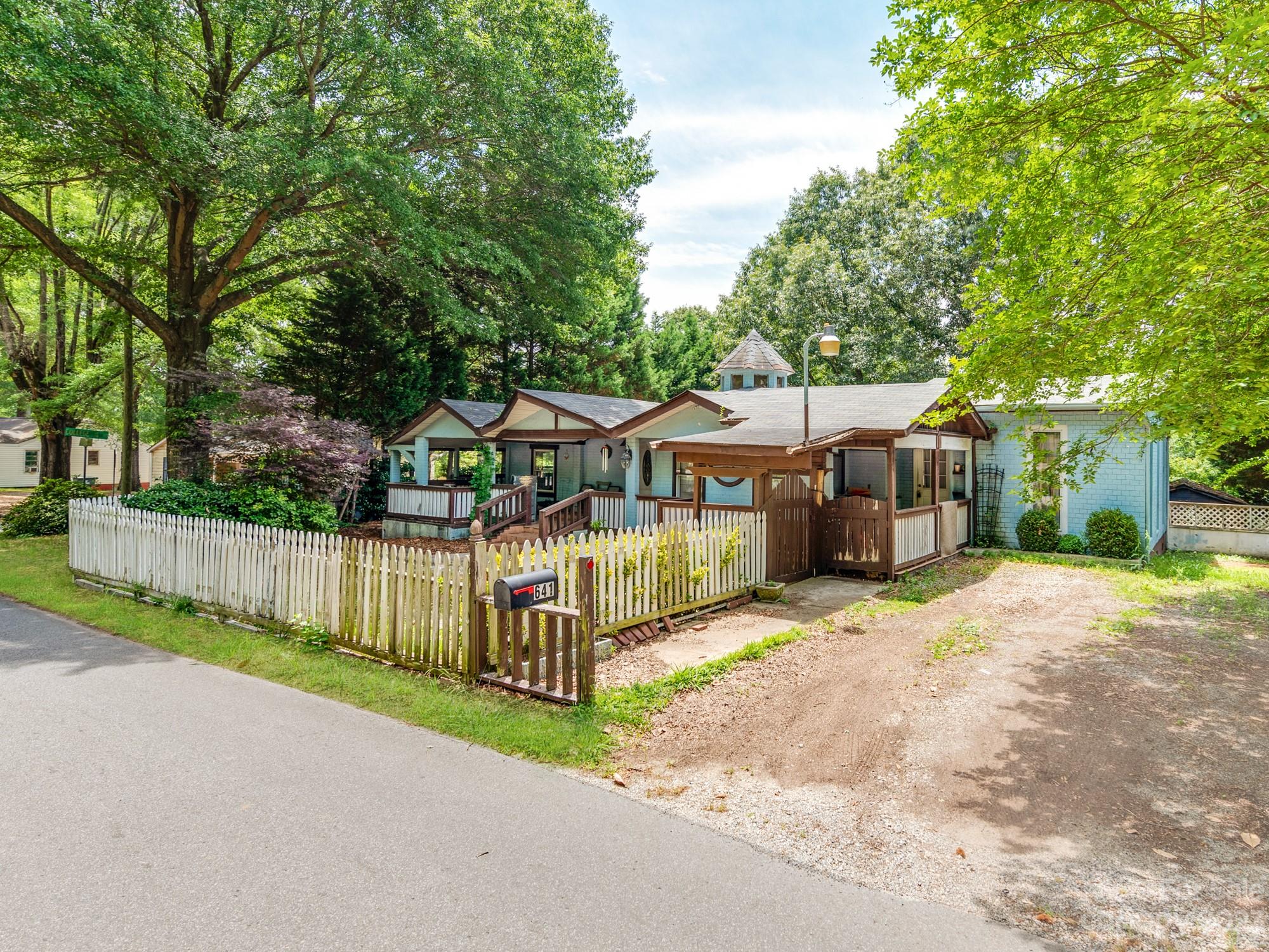 641 Sunderland Road Southwest Concord, NC 28027 - Photo 2 of 44 Gallery Image 2