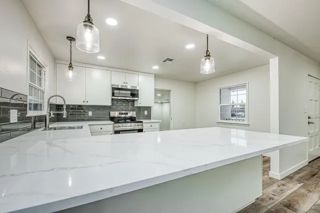 $460,000 | 2528 16th Avenue, Kingsburg, CA 93631