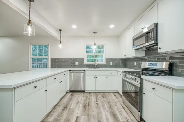 $460,000 | 2528 16th Avenue, Kingsburg, CA 93631