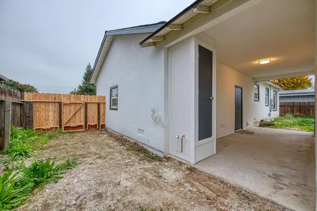 $460,000 | 2528 16th Avenue, Kingsburg, CA 93631