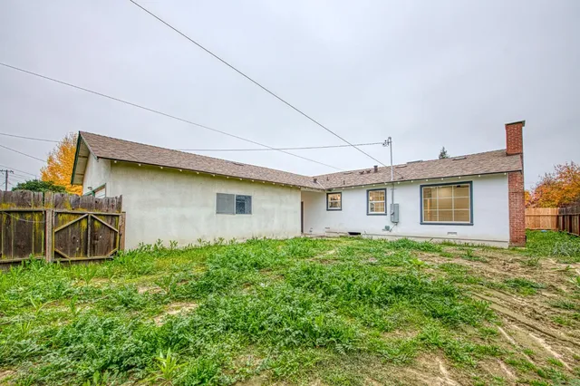 $460,000 | 2528 16th Avenue, Kingsburg, CA 93631