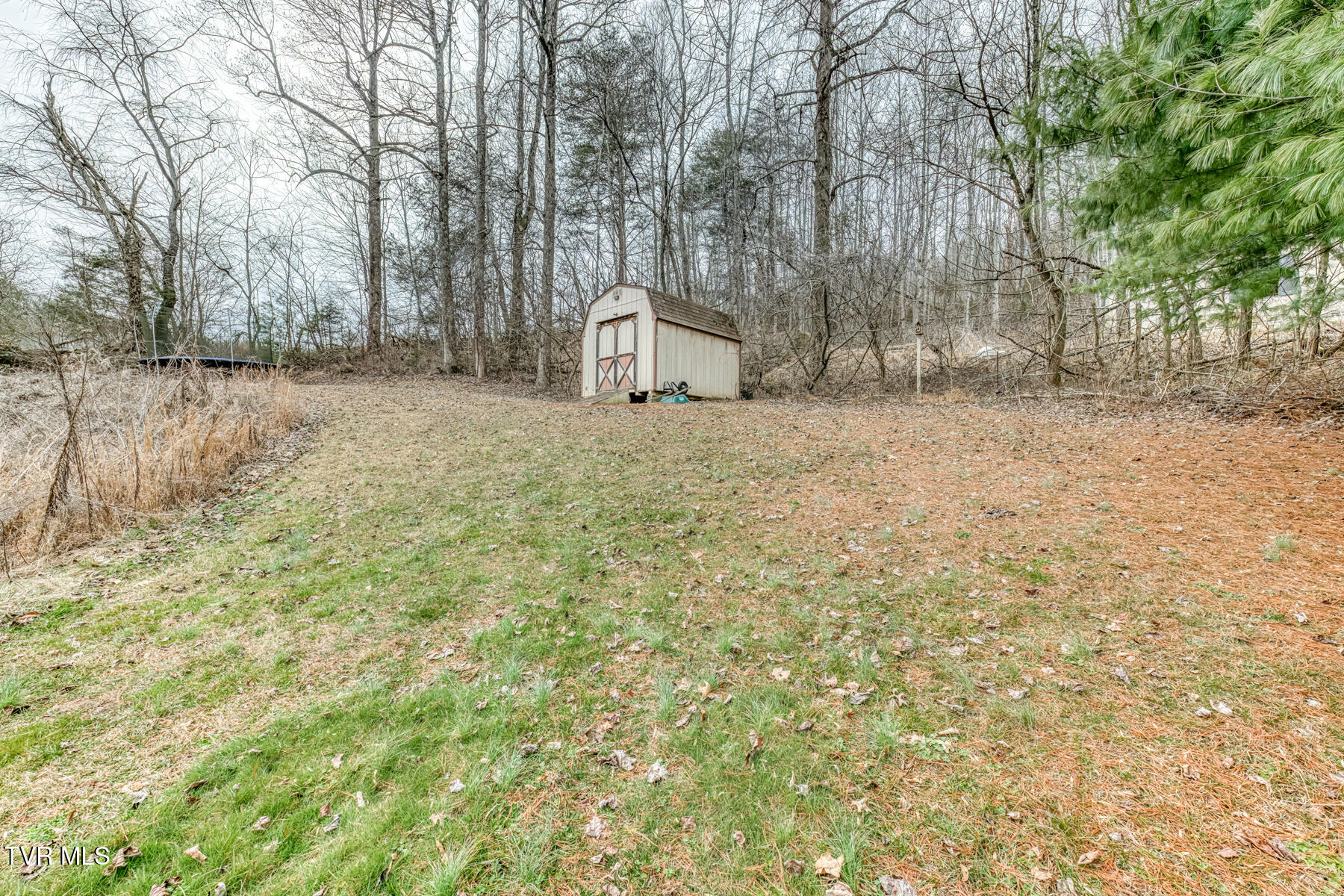 355 Garrison Hollow Road Elizabethton, TN 37643 - Photo 18 of 26 355 Garrison Hollow Rd-27