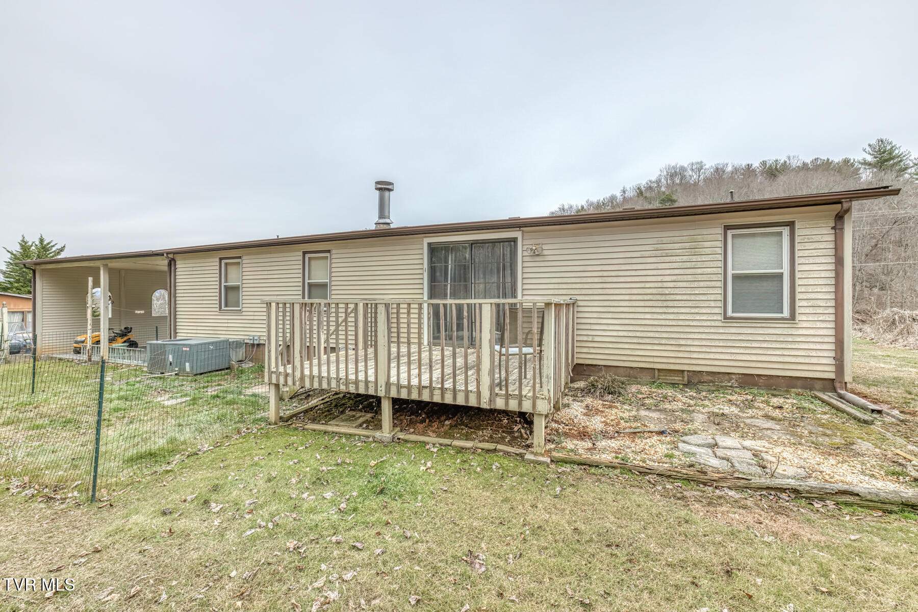 355 Garrison Hollow Road Elizabethton, TN 37643 - Photo 23 of 26 355 Garrison Hollow Rd-23