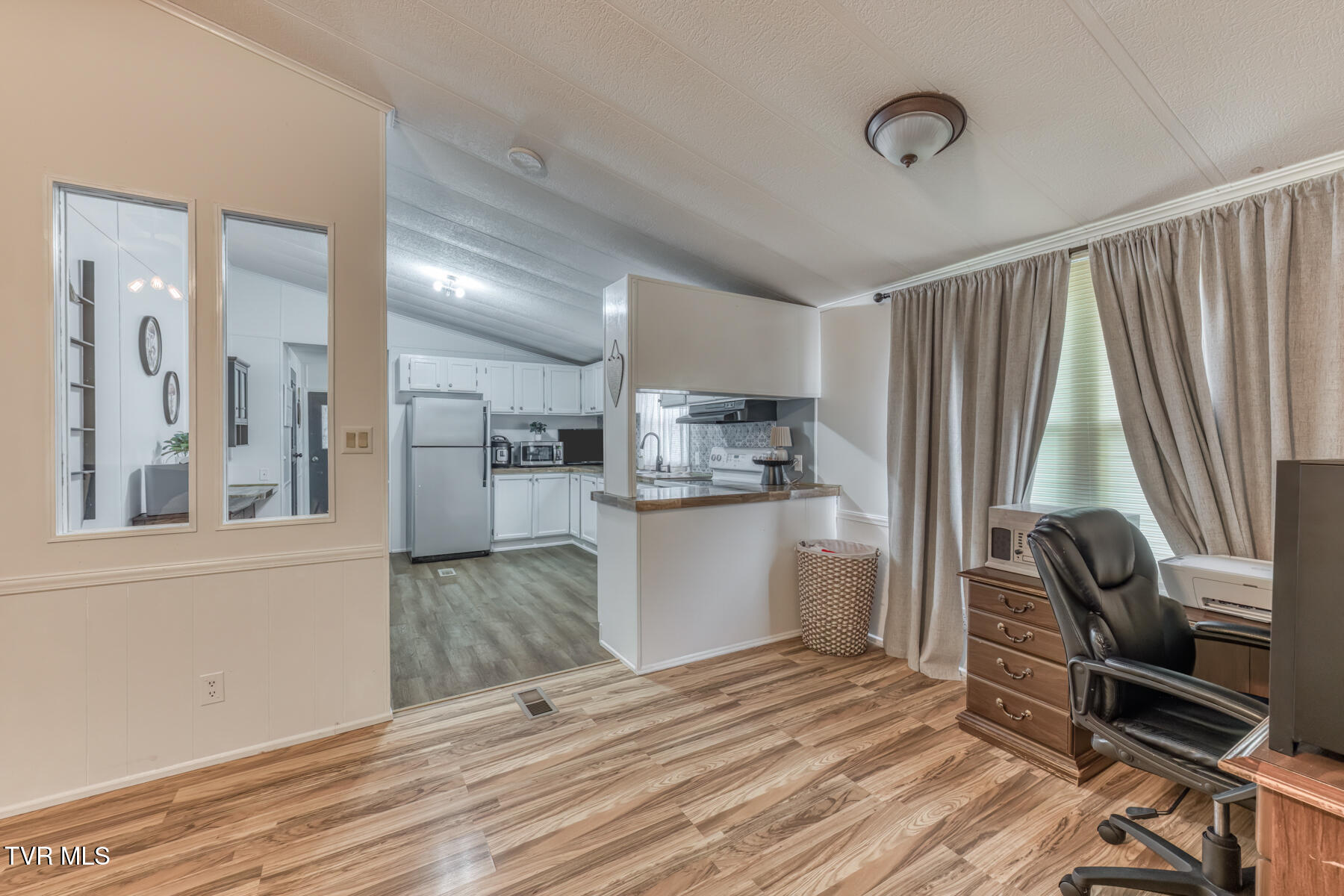 355 Garrison Hollow Road Elizabethton, TN 37643 - Photo 6 of 26 355 Garrison Hollow Rd-8