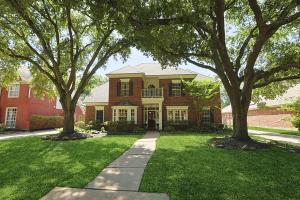 $3,300 | 7435 River Garden Drive, Houston, TX 77095
