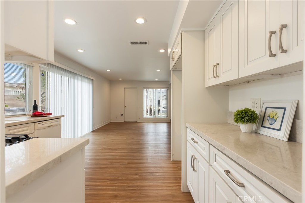 20233 Campaign Drive Carson, CA 90746 - Photo 11 of 44