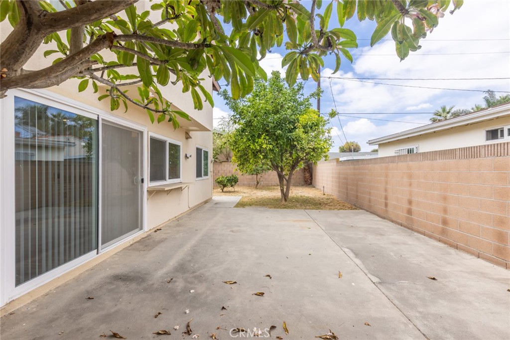 20233 Campaign Drive Carson, CA 90746 - Photo 39 of 44 a view of a yard with plants and wooden fence
