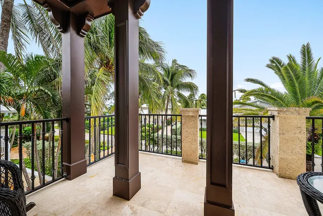 $3,250,000 | 27 Hersey Drive, Ocean Ridge, FL 33435