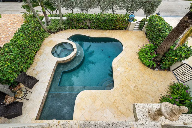 $3,250,000 | 27 Hersey Drive, Ocean Ridge, FL 33435