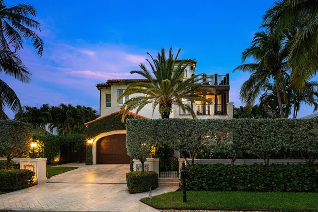 $3,250,000 | 27 Hersey Drive, Ocean Ridge, FL 33435