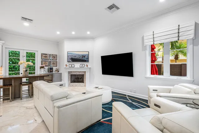 $3,250,000 | 27 Hersey Drive, Ocean Ridge, FL 33435