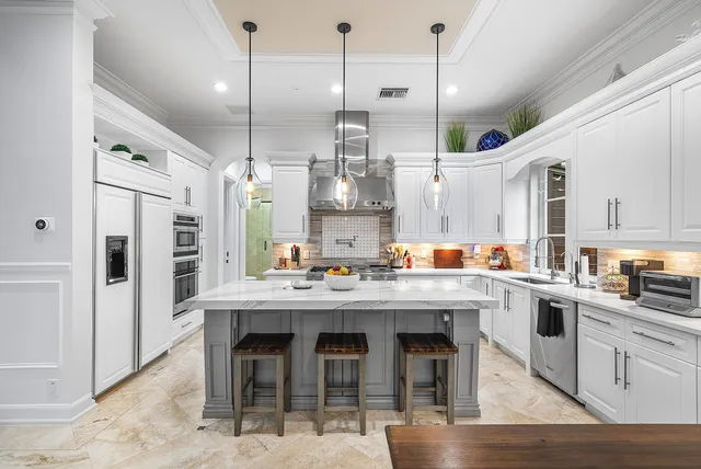 $3,250,000 | 27 Hersey Drive, Ocean Ridge, FL 33435