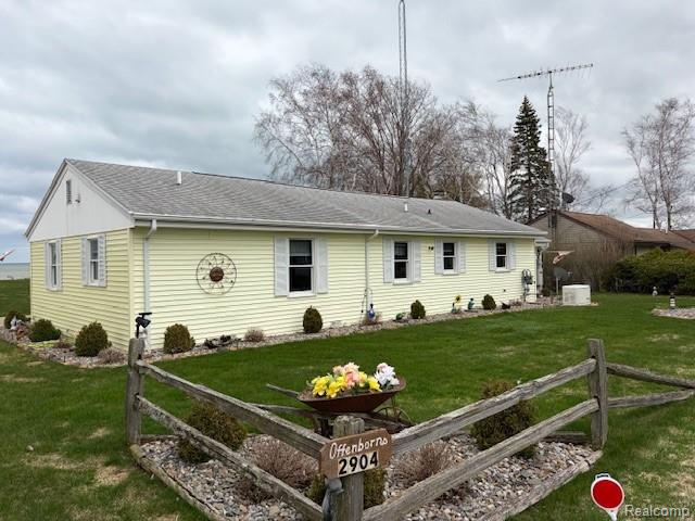 2904 North Lakeshore Road Port Hope, MI 48468 - Photo 2 of 31