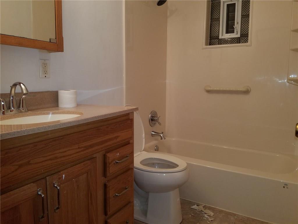 47 Bellview Circle McKees Rocks, PA 15136 - Photo 9 of 16 Gallery Image 9