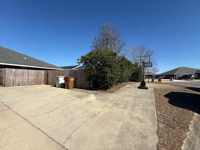 $3,200 | 2414 Heritage Circle, Navarre, FL 32566