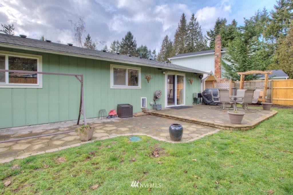 1813 224th Street Southwest Bothell, WA 98021 - Photo 11 of 15