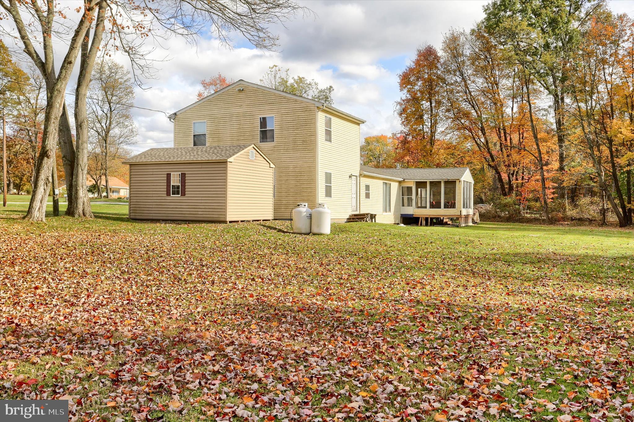 859 Pinetown Road Lewisberry, PA 17339 - Photo 46 of 51 a front view of a house with a garden