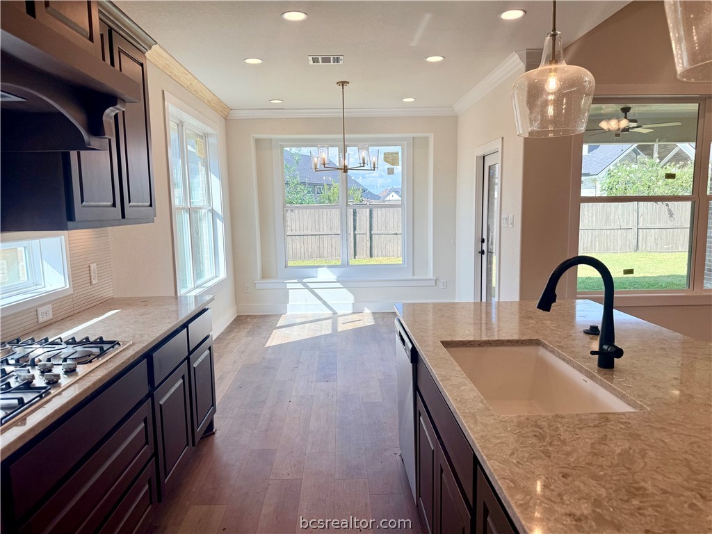 5076 Acadia Loop Bryan, TX 77802 - Photo 5 of 15 Gallery Image 5