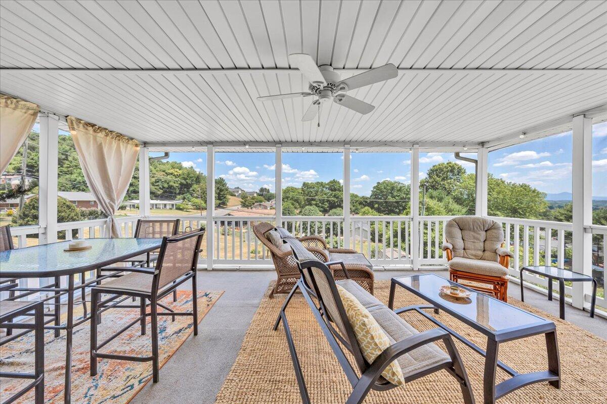 5851 Brahma Road Roanoke, VA 24018 - Photo 35 of 84 37-MIB01049