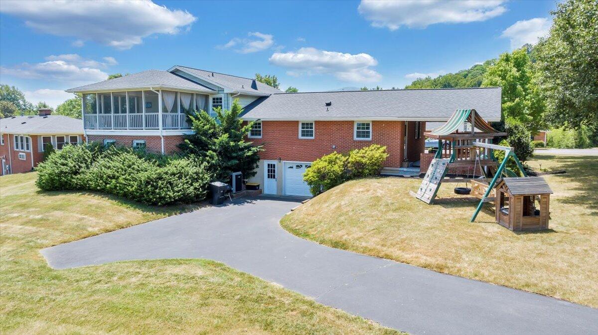 5851 Brahma Road Roanoke, VA 24018 - Photo 58 of 84 60-DJI_20240621125845_0056_D_MIB