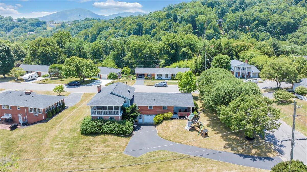 5851 Brahma Road Roanoke, VA 24018 - Photo 59 of 84 61-DJI_20240621125810_0055_D_MIB
