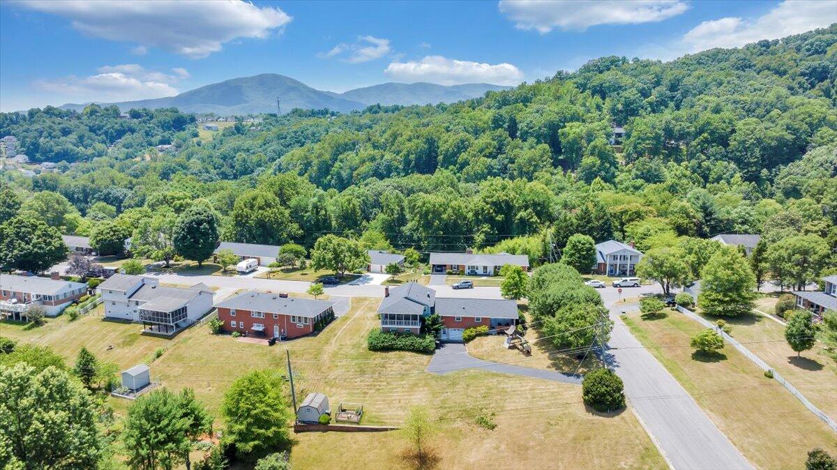 5851 Brahma Road Roanoke, VA 24018 - Photo 62 of 84 64-DJI_20240621125940_0060_D_MIB