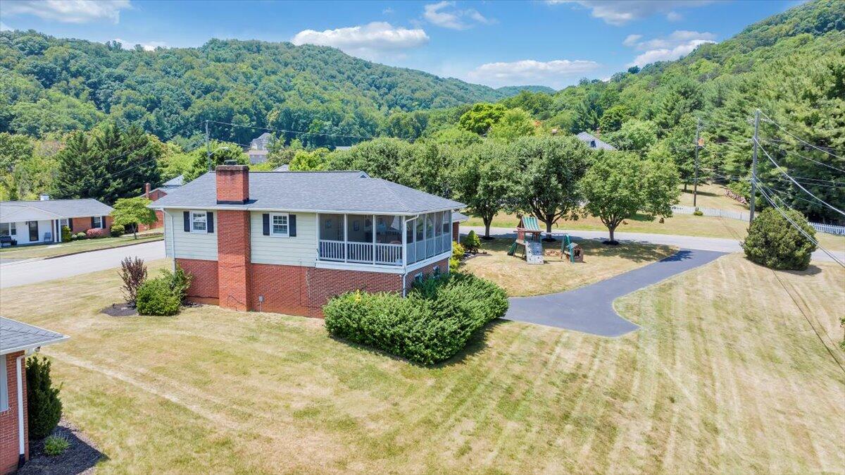 5851 Brahma Road Roanoke, VA 24018 - Photo 64 of 84 66-DJI_20240621130415_0074_D_MIB