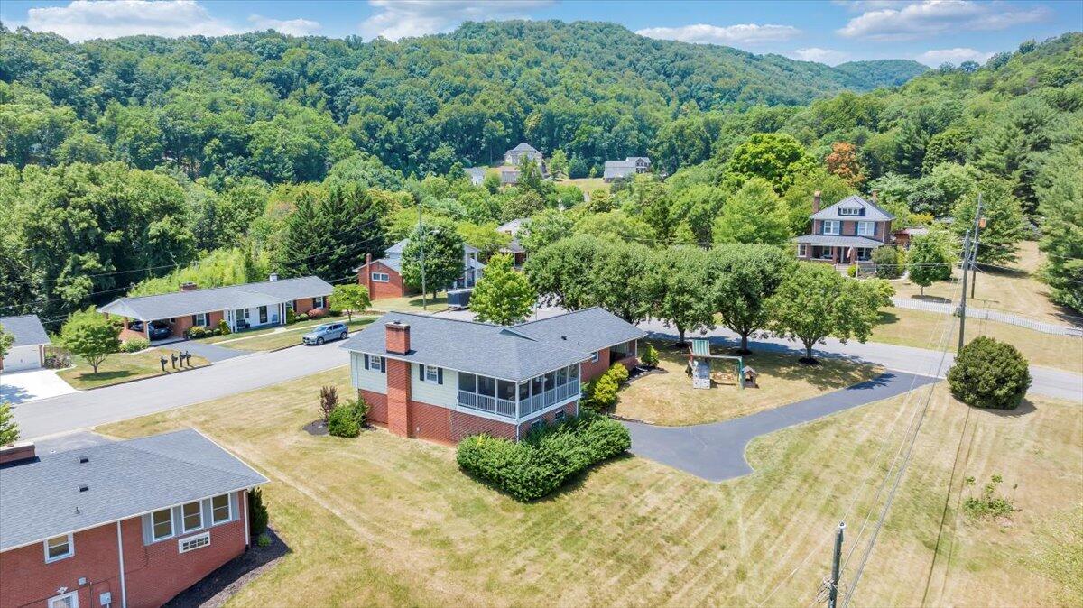 5851 Brahma Road Roanoke, VA 24018 - Photo 65 of 84 67-DJI_20240621125917_0058_D_MIB