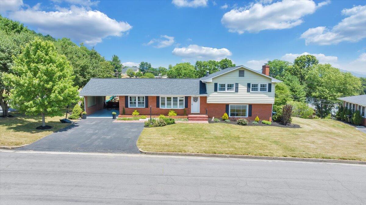 5851 Brahma Road Roanoke, VA 24018 - Photo 68 of 84 70-DJI_20240621130223_0069_D_MIB