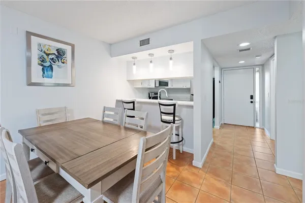 $1,950 | 4574 Ringwood Meadow, Unit 4, Sarasota, FL 34235