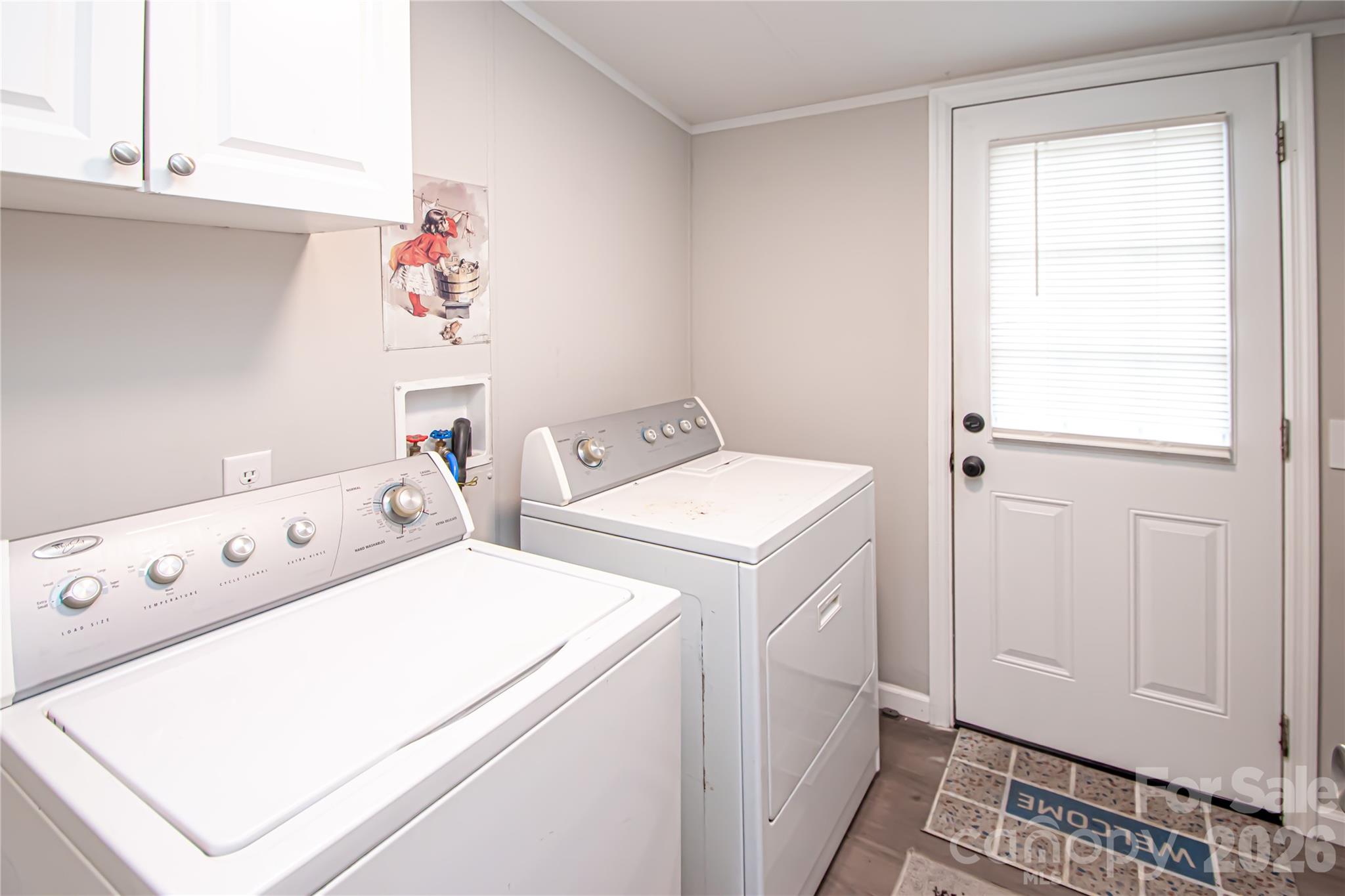 2345 Kingsburry Road York, SC 29745 - Photo 43 of 43 a utility room with dryer and washer