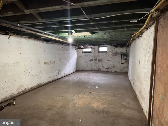 $1,500 | 537 Sanford Place, Baltimore, MD 21217