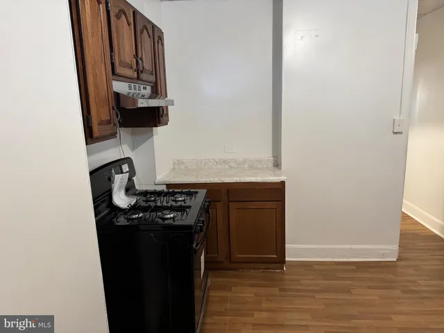 $1,500 | 537 Sanford Place, Baltimore, MD 21217
