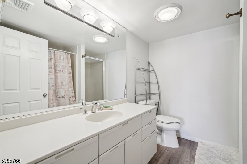 38 Moonachie Road, Unit 116 Hackensack, NJ 07601 - Photo 13 of 20 Gallery Image 13