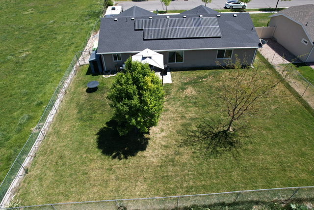 65 North 450 West Springville, UT 84663 - Photo 11 of 32 Low Maintenance exterior!