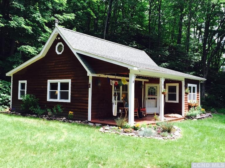 40 Bogardus Road Cairo, NY 12405 - Photo 1 of 10 a front view of a house with a yard