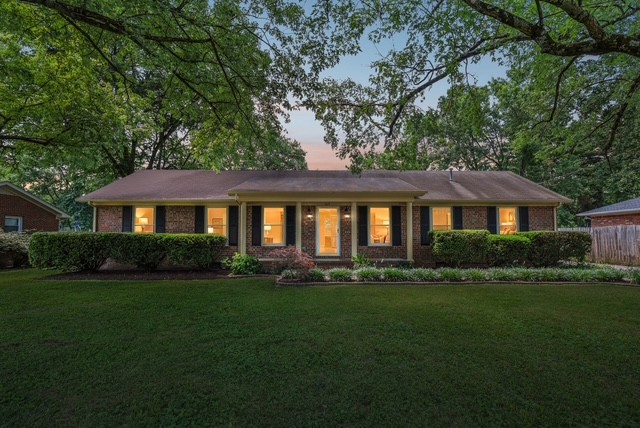 1419 Avon Road Murfreesboro, TN 37129 - Photo 3 of 39