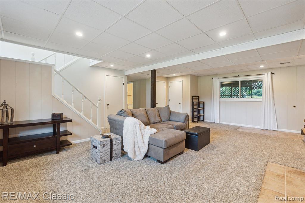 3340 North Hickory Ridge Road Highland, MI 48357 - Photo 24 of 44